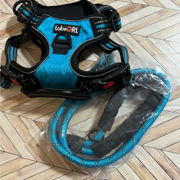 Blue Dog Harness and Leash Set - Picture 5 of 9